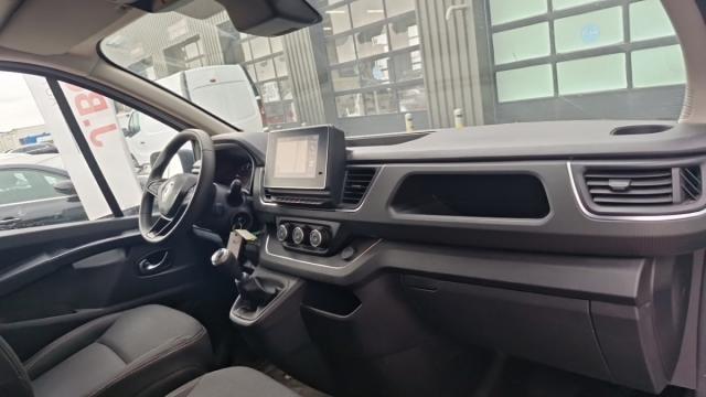 Renault Trafic image 4