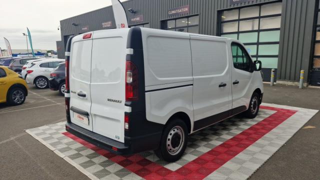 Renault Trafic image 7