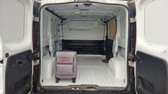 Renault Trafic image 9