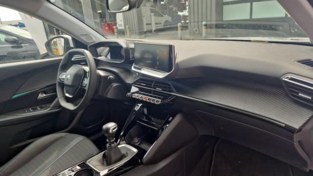 Peugeot 2008 image 7