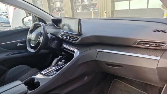Peugeot 3008 image 6
