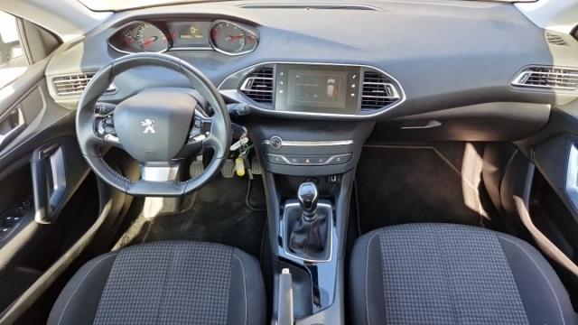 Peugeot 308 image 9