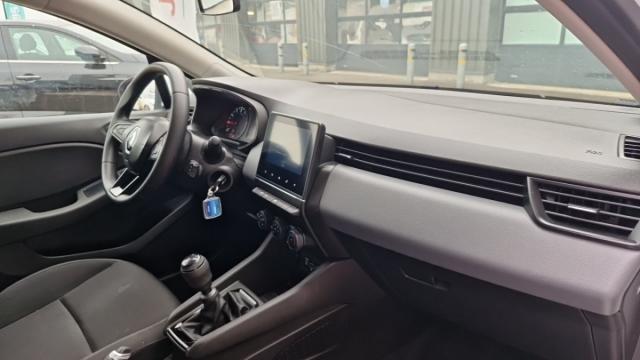Renault Clio image 2