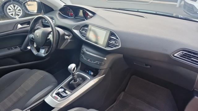 Peugeot 308 image 4