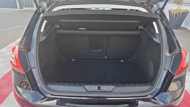 Peugeot 308 image 7