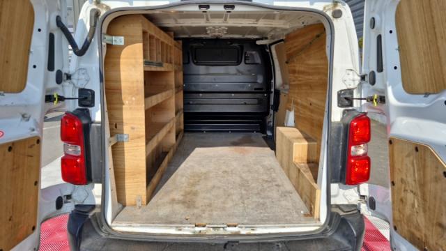 Citroen Jumpy image 3