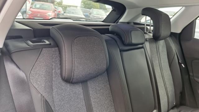 Peugeot 3008 image 1
