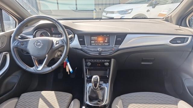 Opel Astra image 2