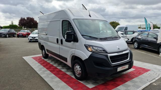 Peugeot Boxer image 1