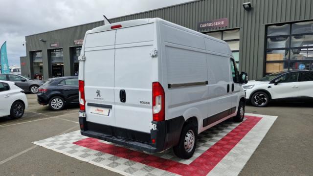 Peugeot Boxer image 2