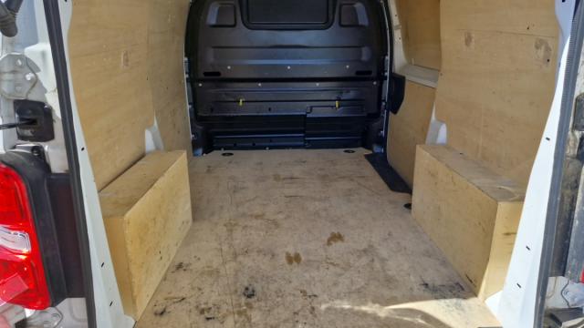 Citroen Jumpy image 6