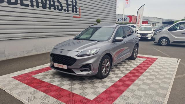 Ford Kuga image 1