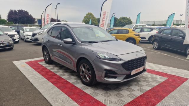 Ford Kuga image 6