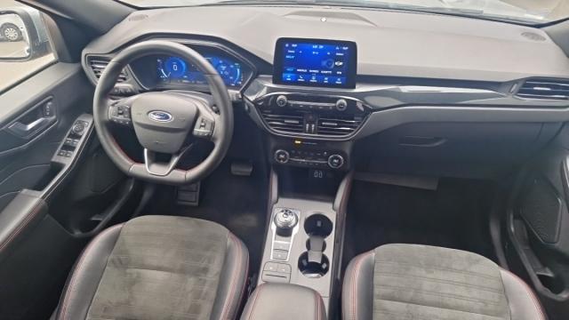 Ford Kuga image 4