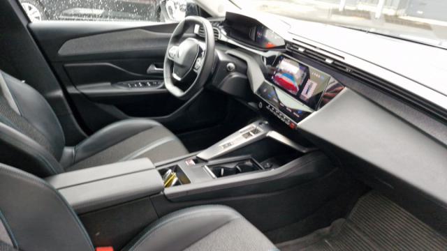 Peugeot 308 image 1