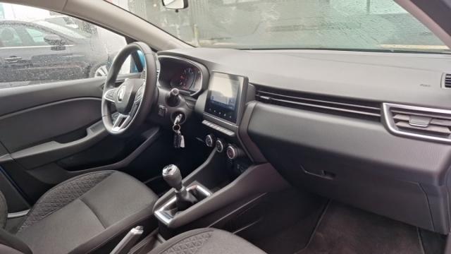 Renault Clio image 2