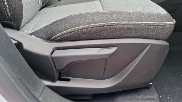 Renault Captur image 2