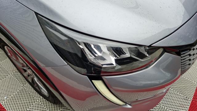 Peugeot 208 image 1