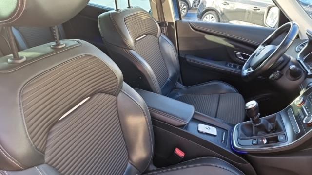 Renault Grand Scénic image 6