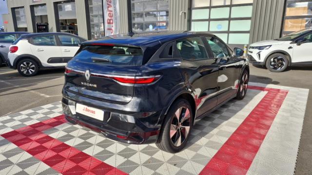 Renault Mégane E-Tech image 9