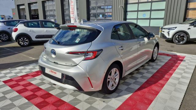 Toyota Corolla image 2