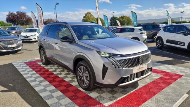 Peugeot 5008 image 2