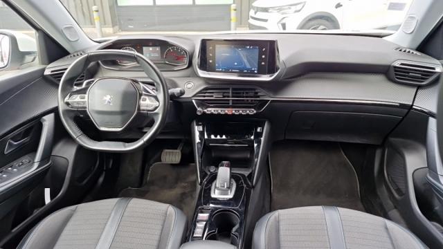 Peugeot 2008 image 4