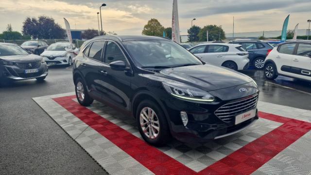 Ford Kuga image 4