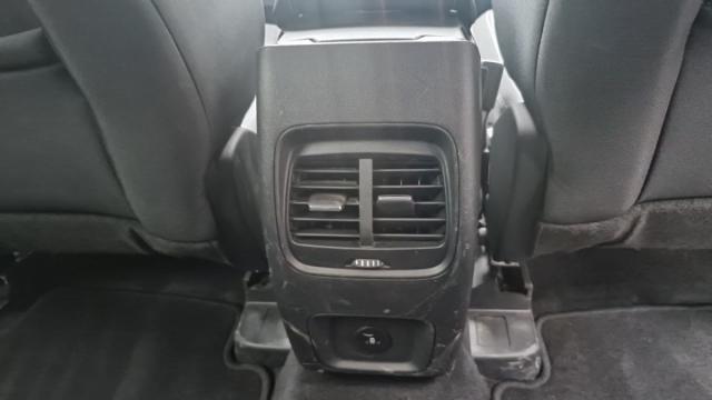 Ford Kuga image 1