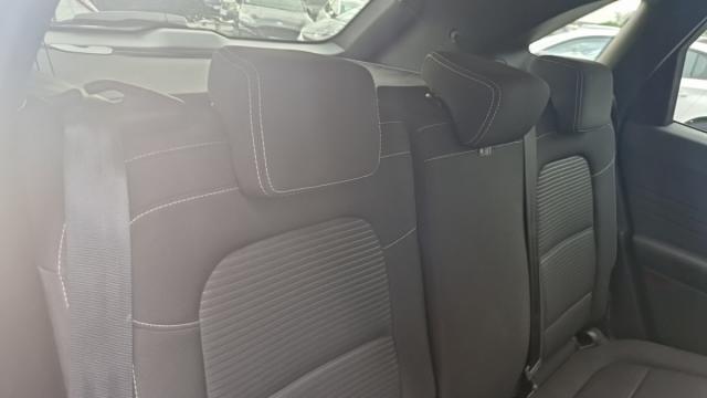 Ford Kuga image 8