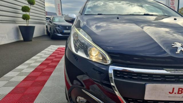 Peugeot 208 image 5