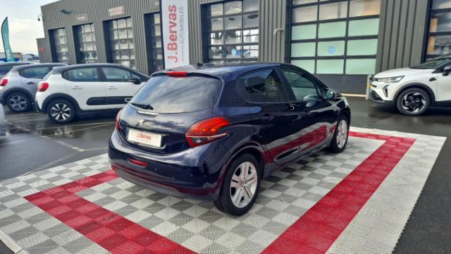 Peugeot 208 image 2