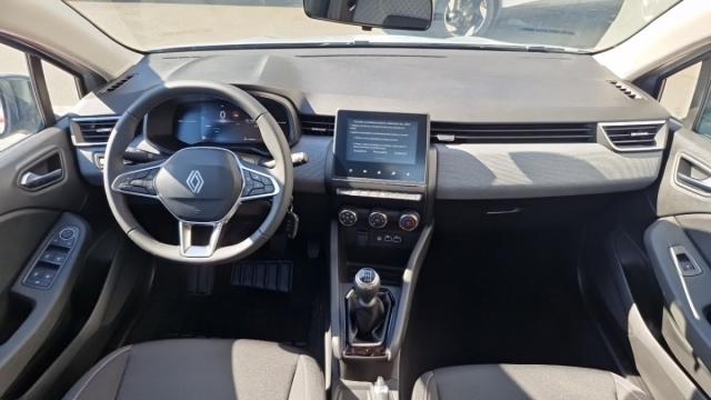 Renault Clio image 9