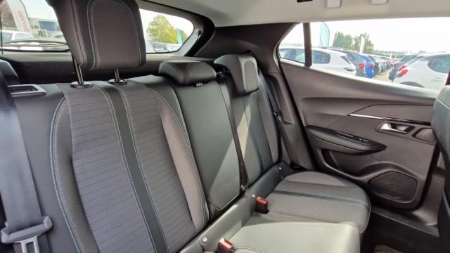 Peugeot 2008 image 2