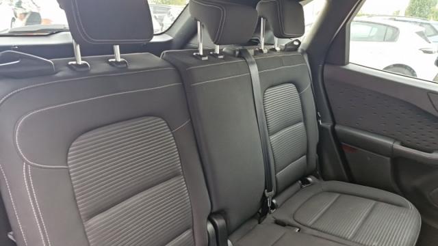 Ford Kuga image 7