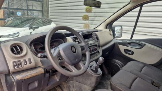 Renault Trafic image 3