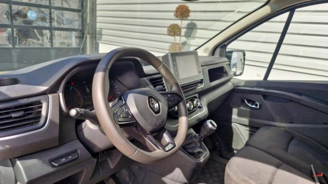 Renault Trafic image 1