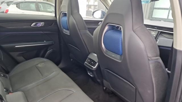 Lynk & Co 01 image 3