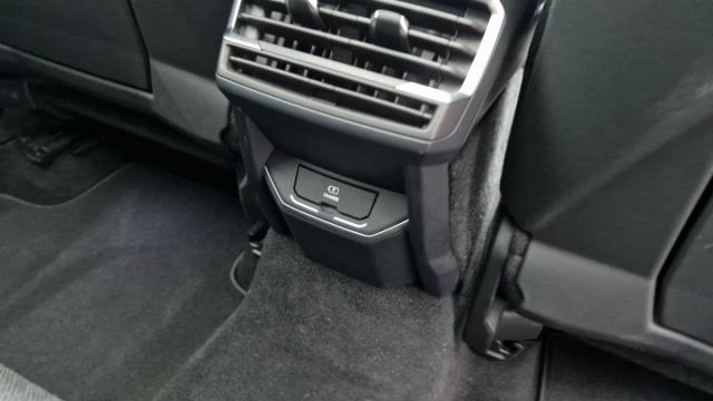 Lynk & Co 01 image 8