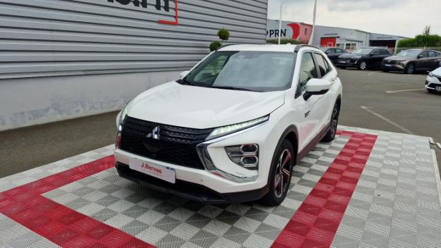 Mitsubishi Eclipse Cross image 2