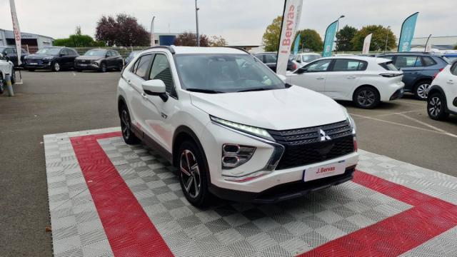 Mitsubishi Eclipse Cross image 4