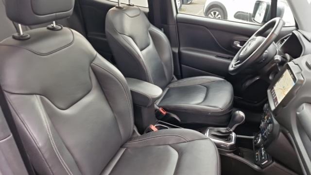 Jeep Renegade image 3