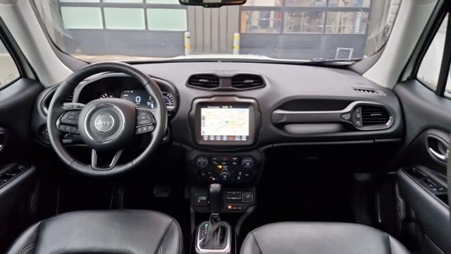 Jeep Renegade image 5