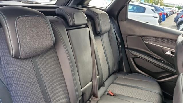 Peugeot 3008 image 1