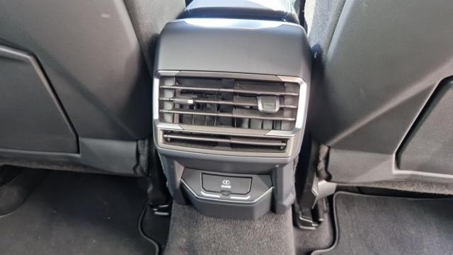 Lynk & Co 01 image 3