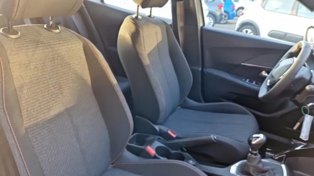 Peugeot 2008 image 9