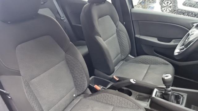 Renault Clio image 2