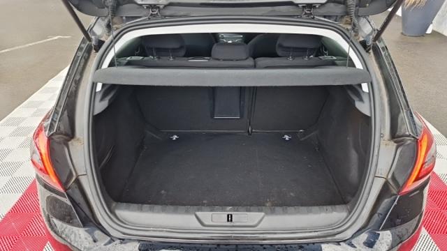 Peugeot 308 image 1