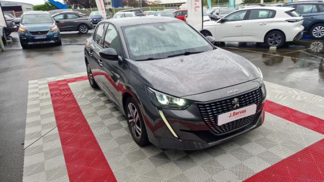 Peugeot 208 image 9
