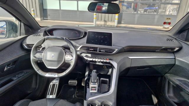 Peugeot 5008 image 3